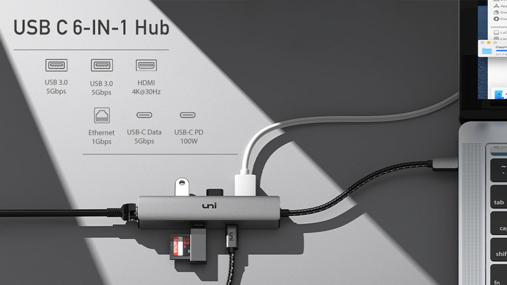 USB-C Hub w/ USB-C port